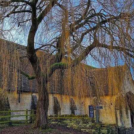 Period Apartment, Great Views, In Heart Of Town. Bradford-On-Avon Esterno foto